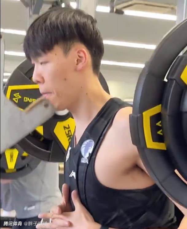 儿媳妇的大肚脐